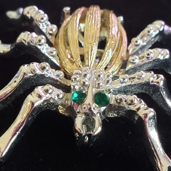 **bling** Spider And Bee Brooches pins jewelry - Picture 9 of 12